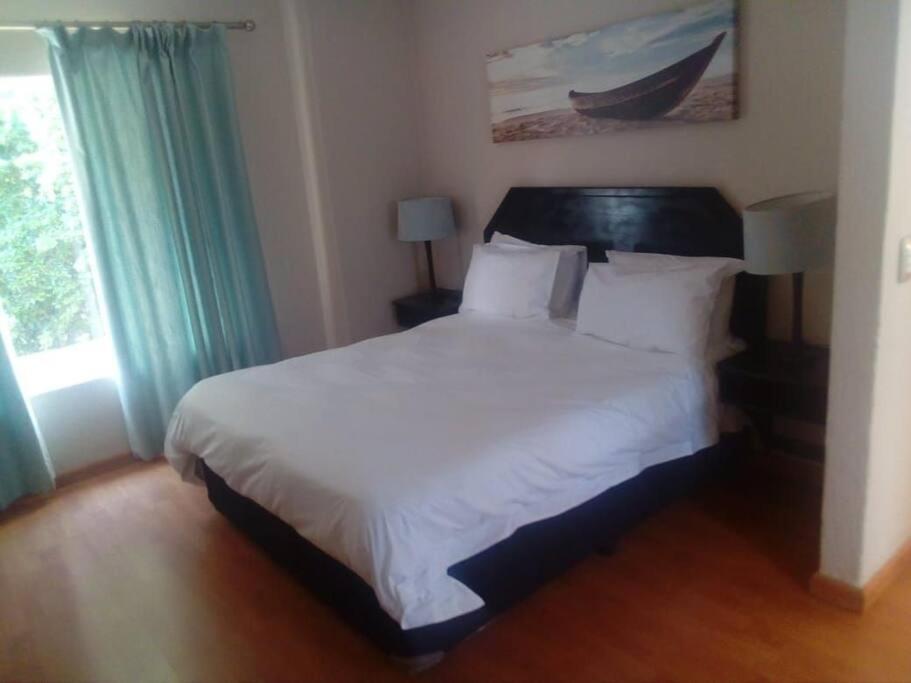 Daisy St -One Bedroom Apartment Johannesburg Eksteriør billede