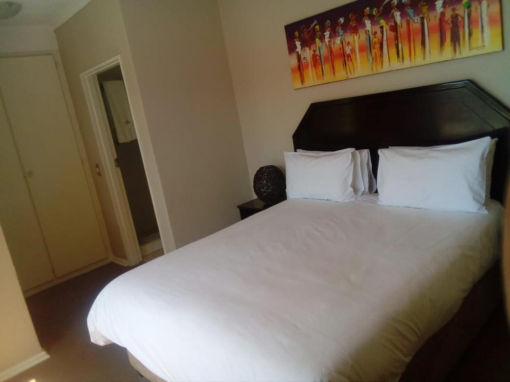 Daisy St -One Bedroom Apartment Johannesburg Eksteriør billede